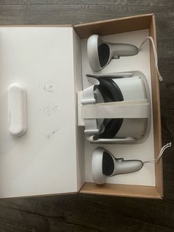 Meta Quest 2 VR Headset with Controllers