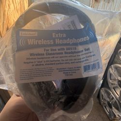New Lakeshore Wireless Headphones (Classroom Use)