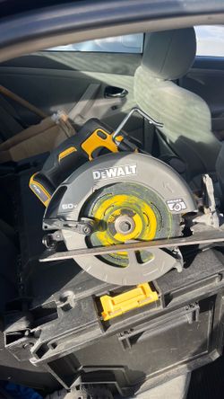 De Walt circular saw