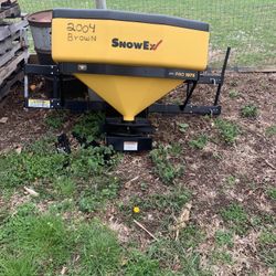 SnowEx Tailgate Salt Spreader