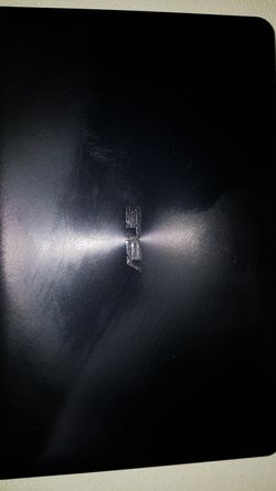 ASUS LAPTOP (BROKEN) | MODEL R556L