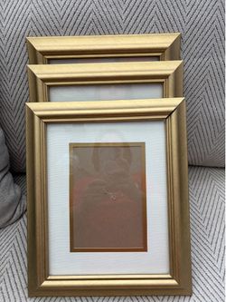 3  8X10 Picture Frames