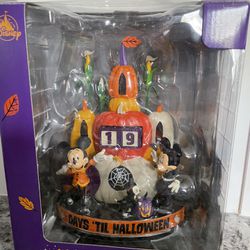 Mickey And Minnie Countdown To Halloween Decor