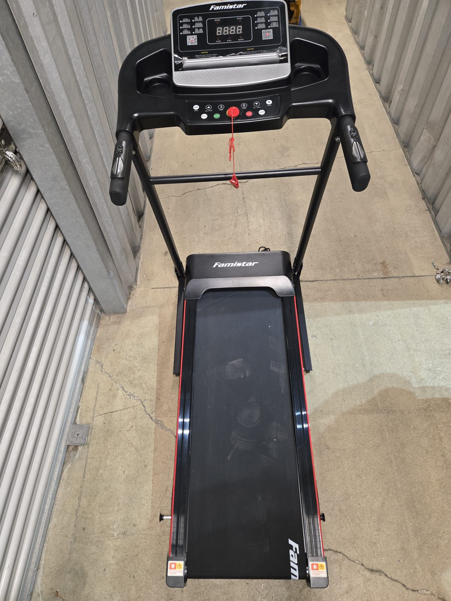 Treadmill Almost New