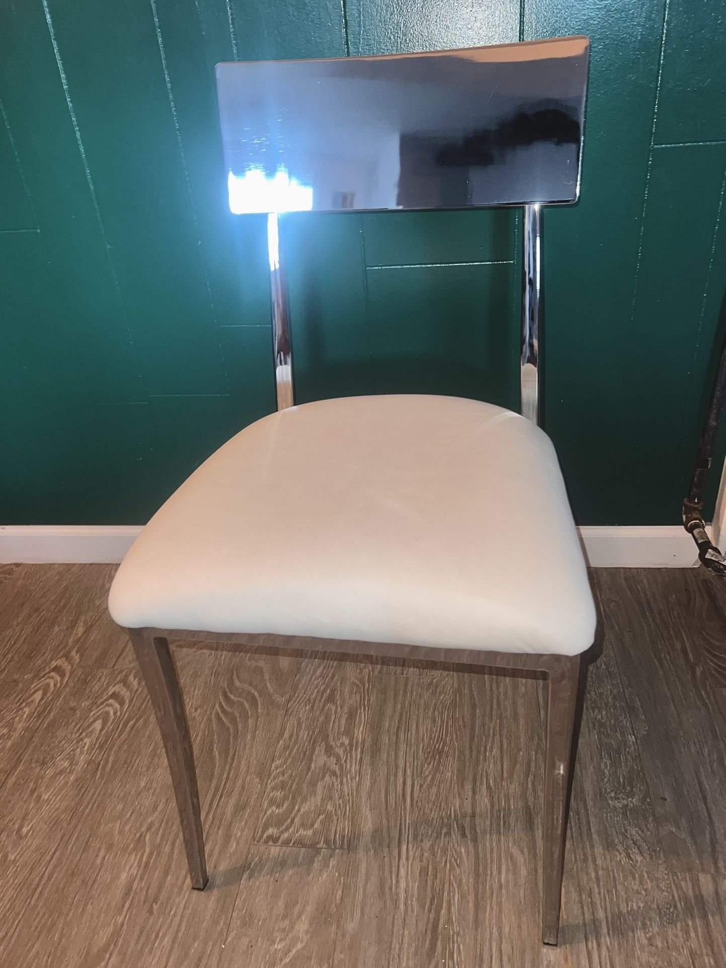 Perfect Condition Modern Accent Chair