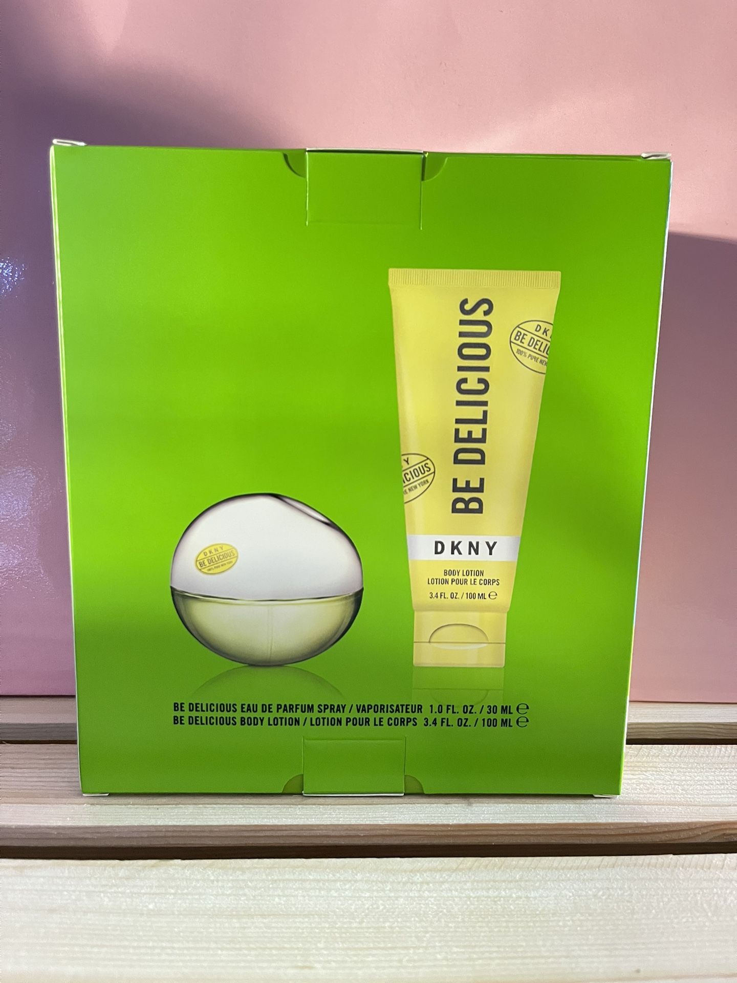 New DKNY ‘Be Delicious’ Gift Set