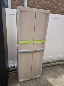 Plastic cabinet