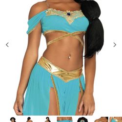 Costume