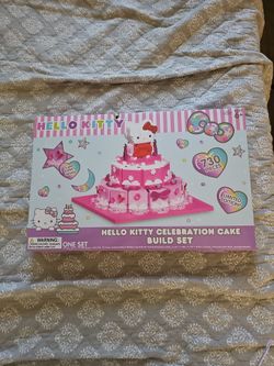 Hello Kitty Celebration Cake Build Set