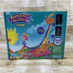 1996 TYCO Skate City 'N The Roller Girls Jump Playset RARE Vinatge - NEW SEALED