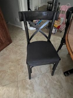 Ethan Allan Dining Room Table with chairs
