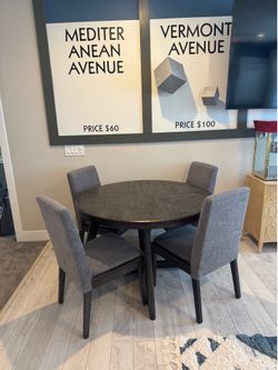 48” round table with 4 chairs