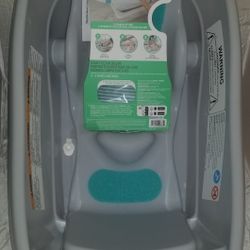 Summer By Integrity Baby Bathtub .. NEW