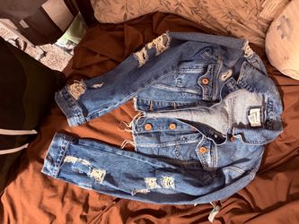 Forever 21 cropped jean jacket