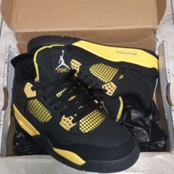 Thunder Jordan 4