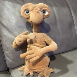 Vintage ET extra terrestrial Posable Arms and feet.
