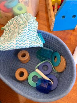 Lovevery bead threading set