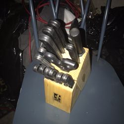 Like New Professional Chefs Knife Set And Block Only $50