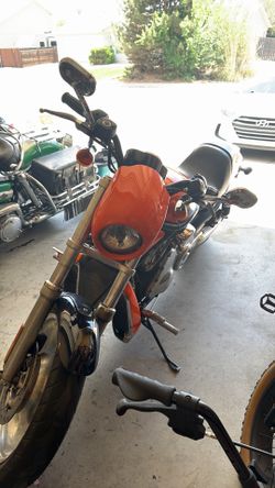 2005 Harley-Davidson V-Rod VRSCB – Service Complete – $4,800