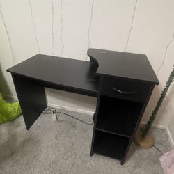 Desk With Chair 