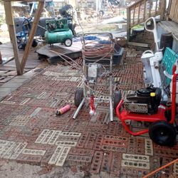 Titan 660 EX Airless Sprayer