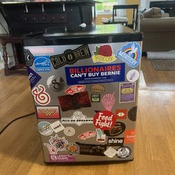 Mini Fridge 