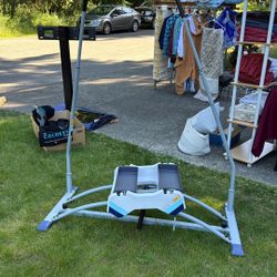Ski Machine With Virtual Reality Glasses
