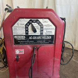 ACC-225 ARC WELDER