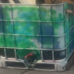 Steel Pallet With Open Reservoir Tank