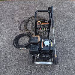 MI-T-M 3200psi Honda Powerd Pressure Washer. Almost New Condition. For Pick Up Fremont Seattle. No Low Ball Offers Please. No Trades 