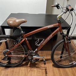 Trek Navigator 2.0 (18’’ siZe )  New