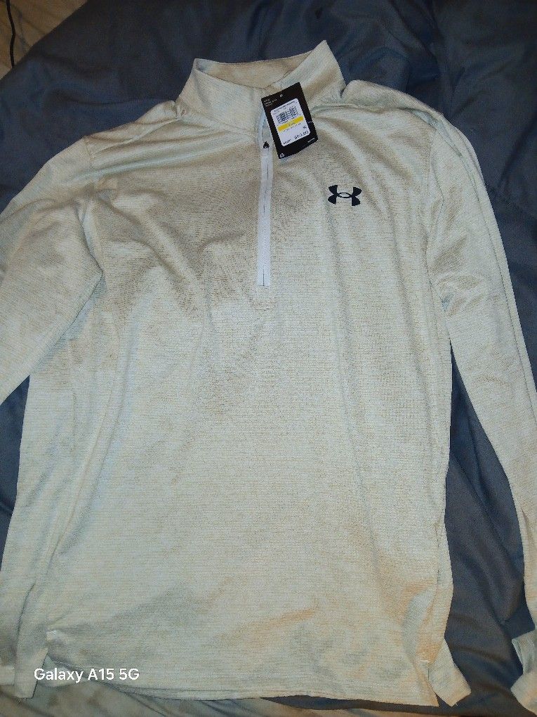 Underarmor Long Sleeve Shirt