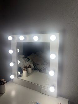 Vanity mirror