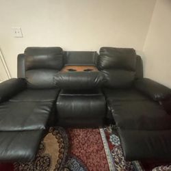 Recline Able Couch With Cup Holder  