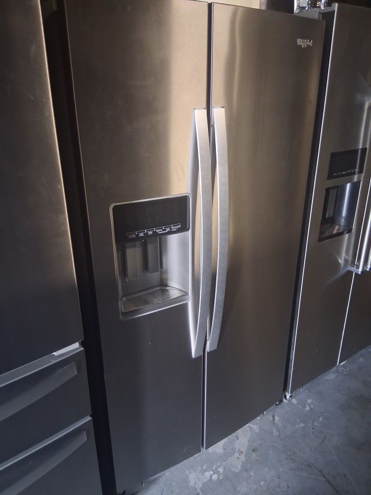 2024 Whirlpool Refrigerator 36"