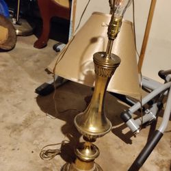 Lamps Pair Of Solid Brass Antique 
