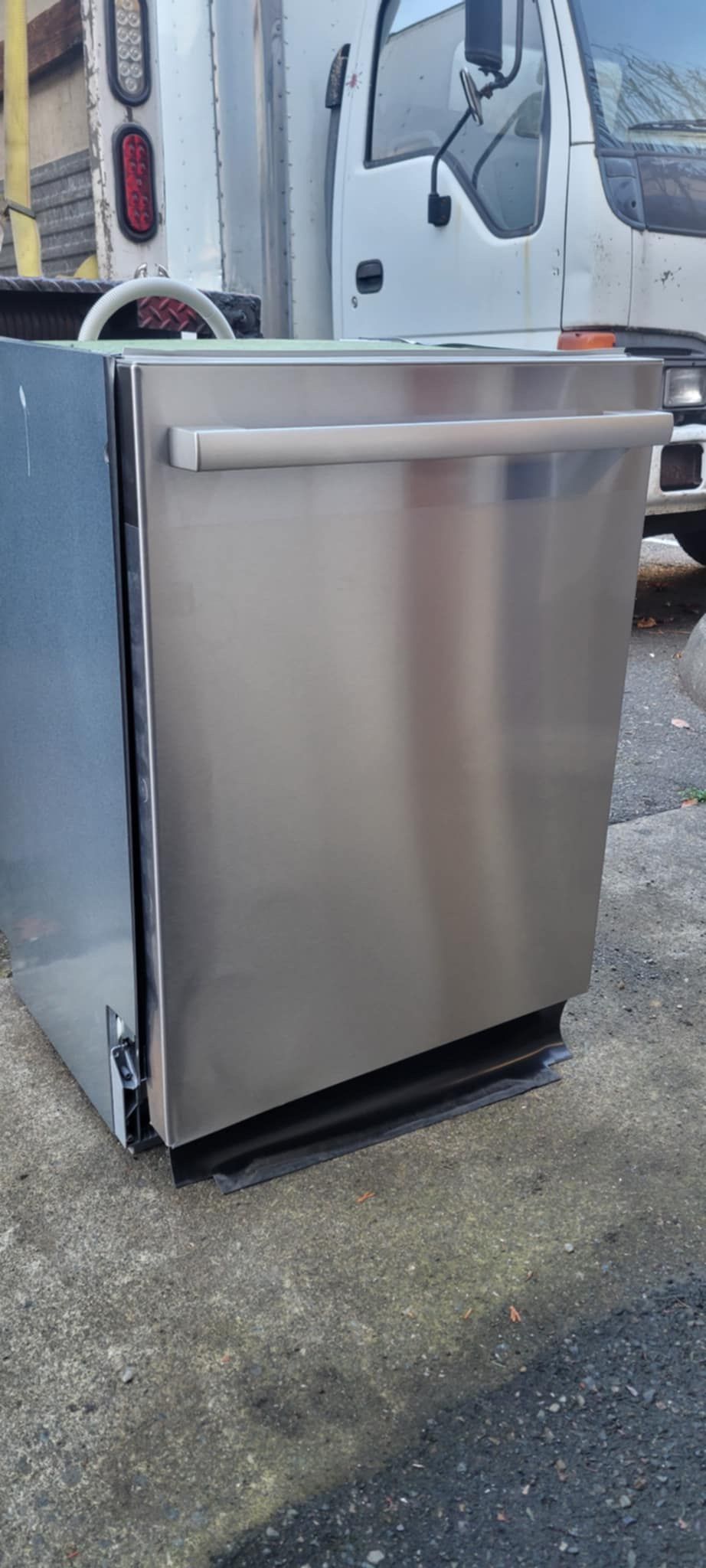 New Bosch 800 series stainless steel dishwasher 