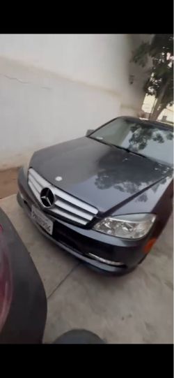 2011 Mercedes benz c300