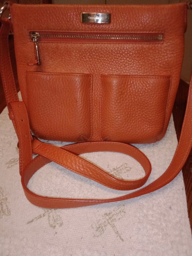 BEAUTIFUL "COLE HAAN" PURSE
