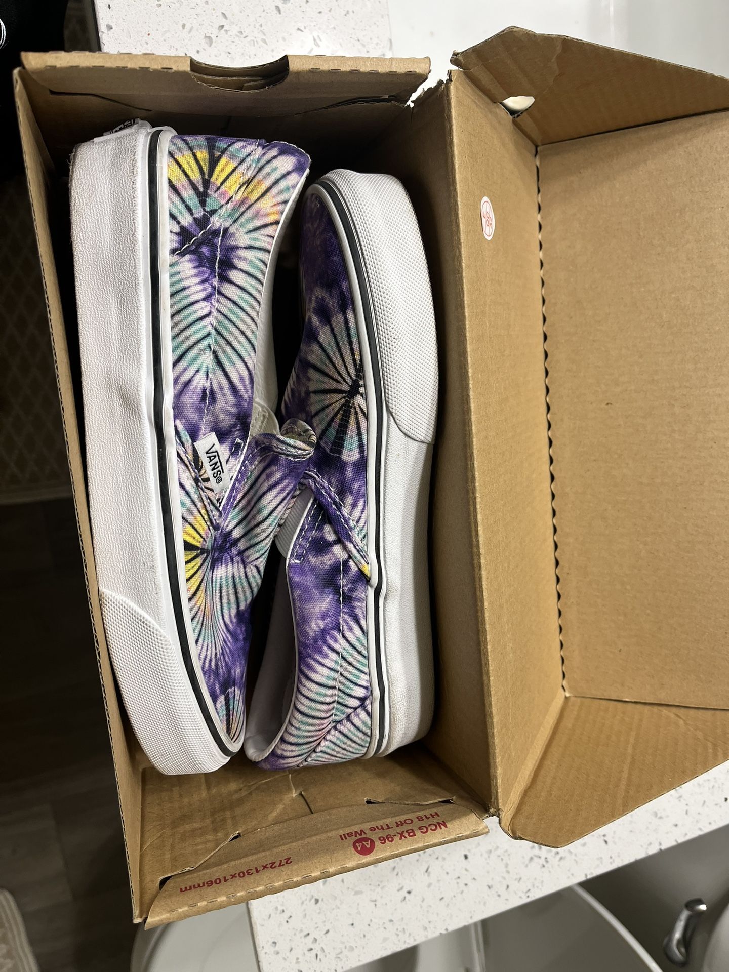 Vans 25$$