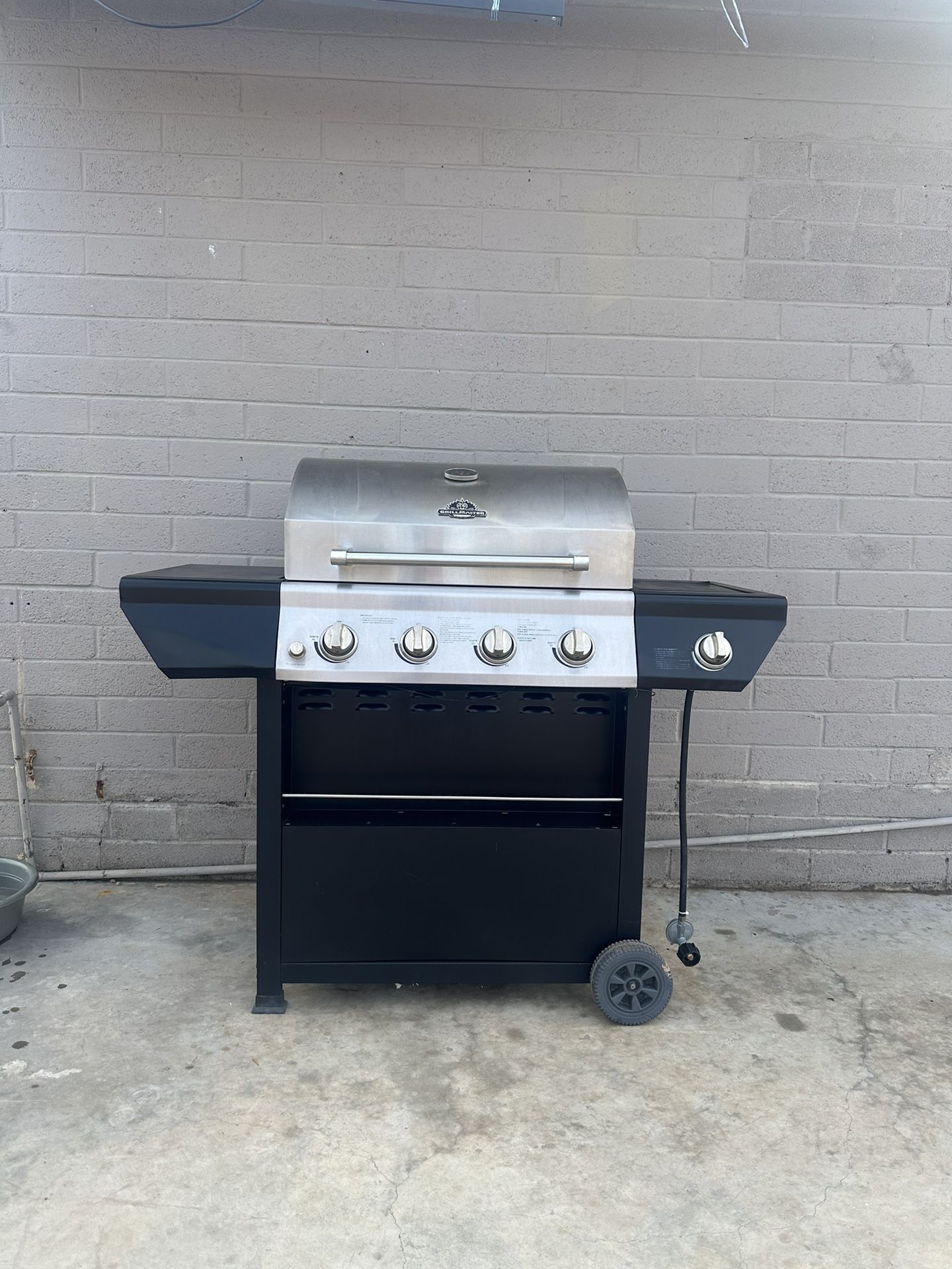 Grillmaster Gas Grill 