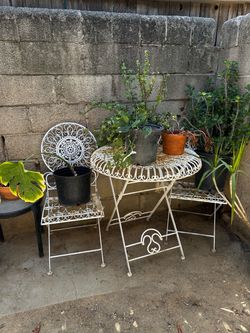 White Wrought Iron Bistro Table and Chair Set