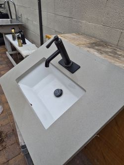 Vanity top