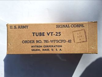 Vintage Hytron VT-25 / 10Y Vacuum Tube - U.S. Army Signal Corps (1942) NOS MINT condition. USA. Rare