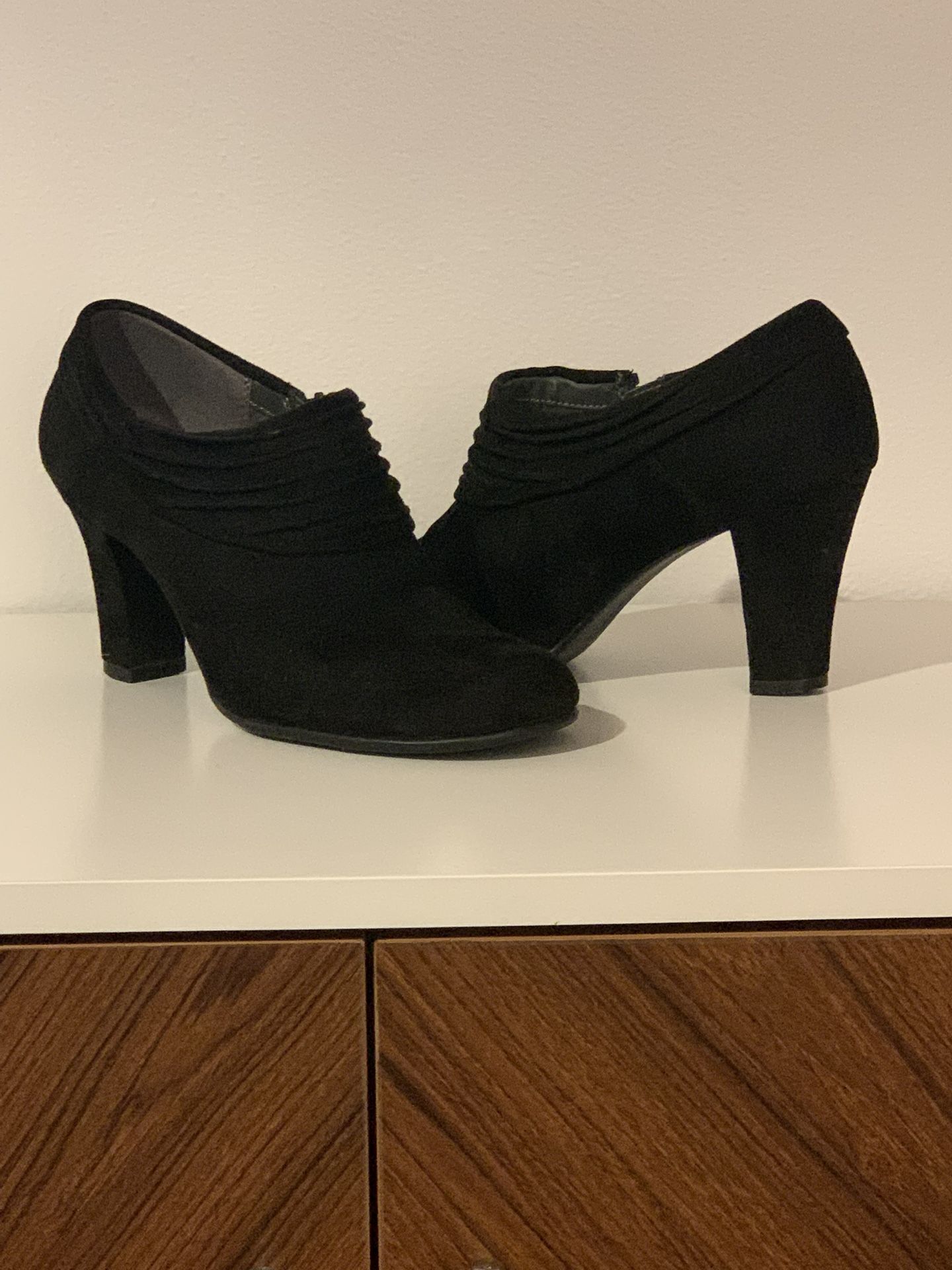 Aerosoles Faux Black Suede Booties