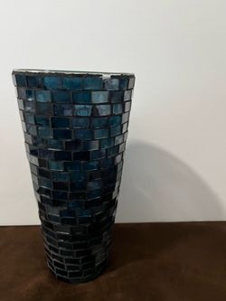 D crate glass vase