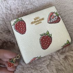 coach Snap Wallet With Strawberry Print