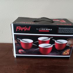 Parini 15 oz Rice Bowls (4) w/Chopstick set. 