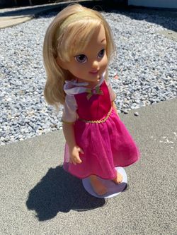 Disney Store Princess Collection Aurora 15" Toddler Doll Sleeping Beauty