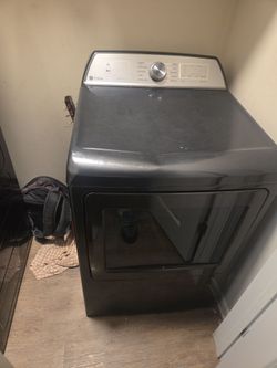 Twin profile washer and dryer set